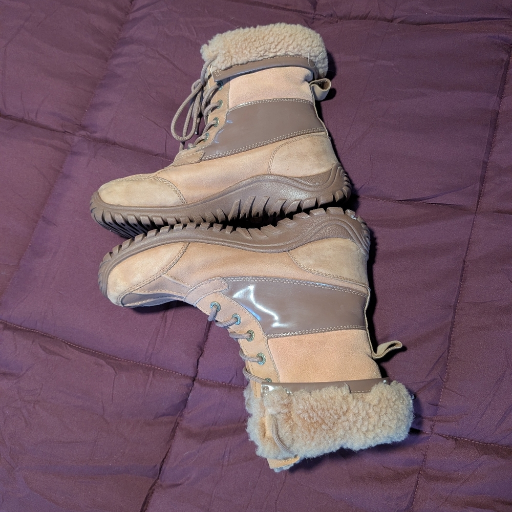 UGG Adirondack Women's 10 Brown Sheep Waterproof Boots Lace Up Mids Leather Snow - Picture 2 of 13